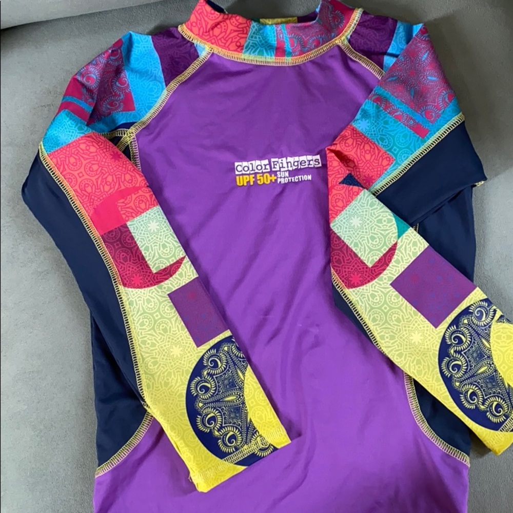 Girls rash guard size 10
